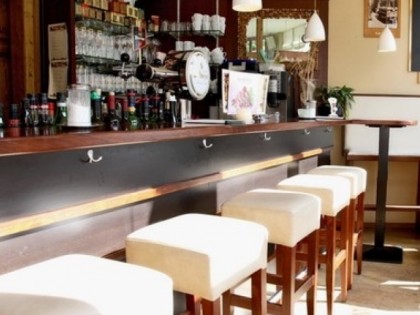 照片: Schiller&amp;#039;s Cafe